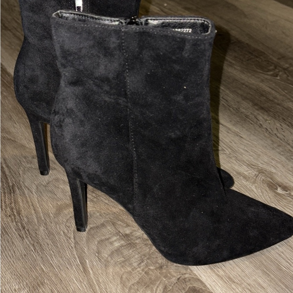 Forever 21 Stiletto 4” Heel Ankle Boots Booties Black
